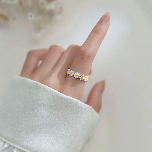 Daisy Flower Ring
