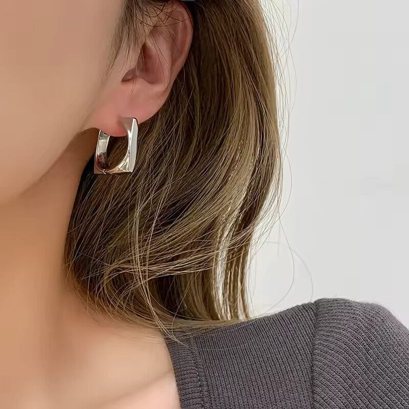 Geometric U-Shaped Earrings
